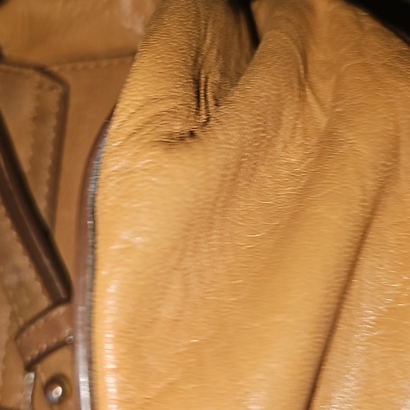 Stella and Dot Covet Sloane Crossbody Bag with Arrow Tassel - Picture 10 of 10